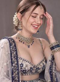 Saket escort
